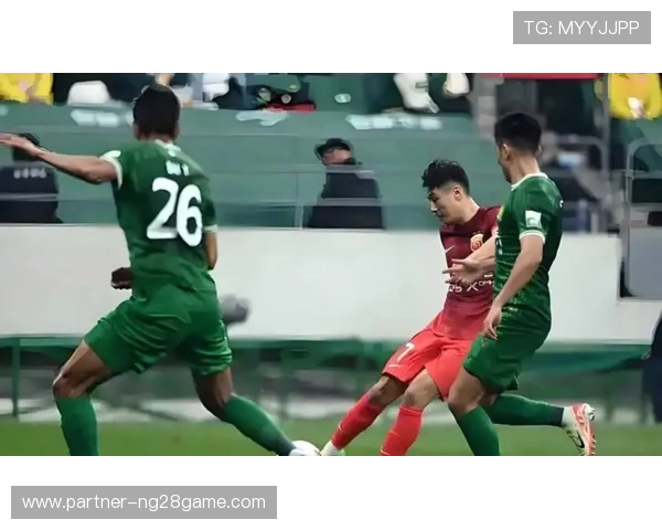 中国足球新赛季激战开启多队争冠形势引球迷热议