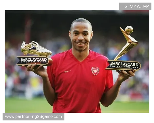 欧洲豪门争夺金靴球星，新赛季转会风云再起引关注