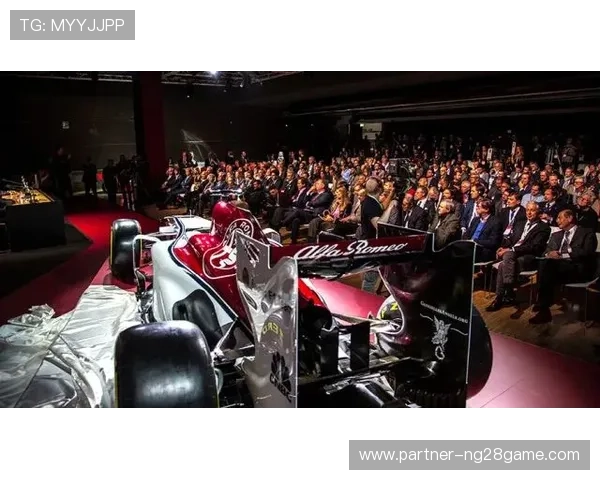 F1赛季激烈角逐 车手与车队新动态引发热议