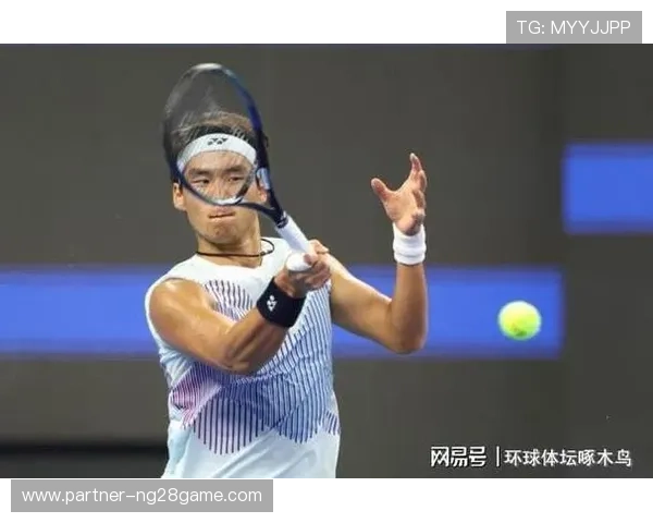 网球大师赛精彩回顾：年轻选手崭露头角 老将争夺冠军激战正酣